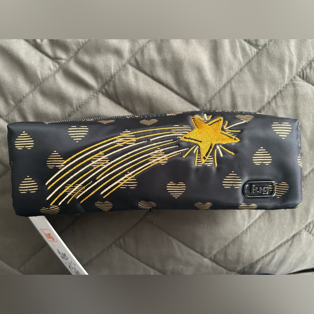 Lug Embroidered Jib Hearts of Gold NWT